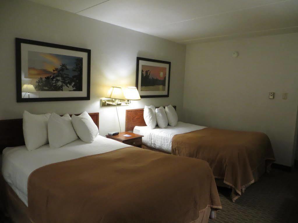 Ba Hotel Red Deer Exterior foto