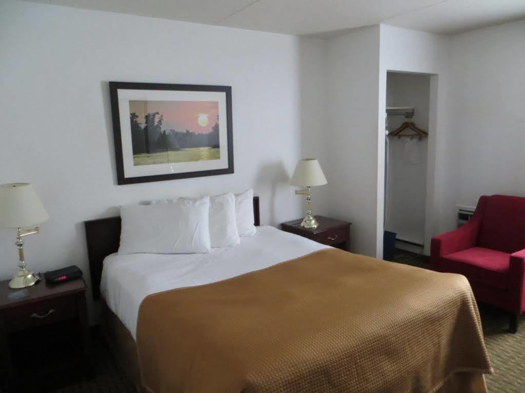 Ba Hotel Red Deer Exterior foto